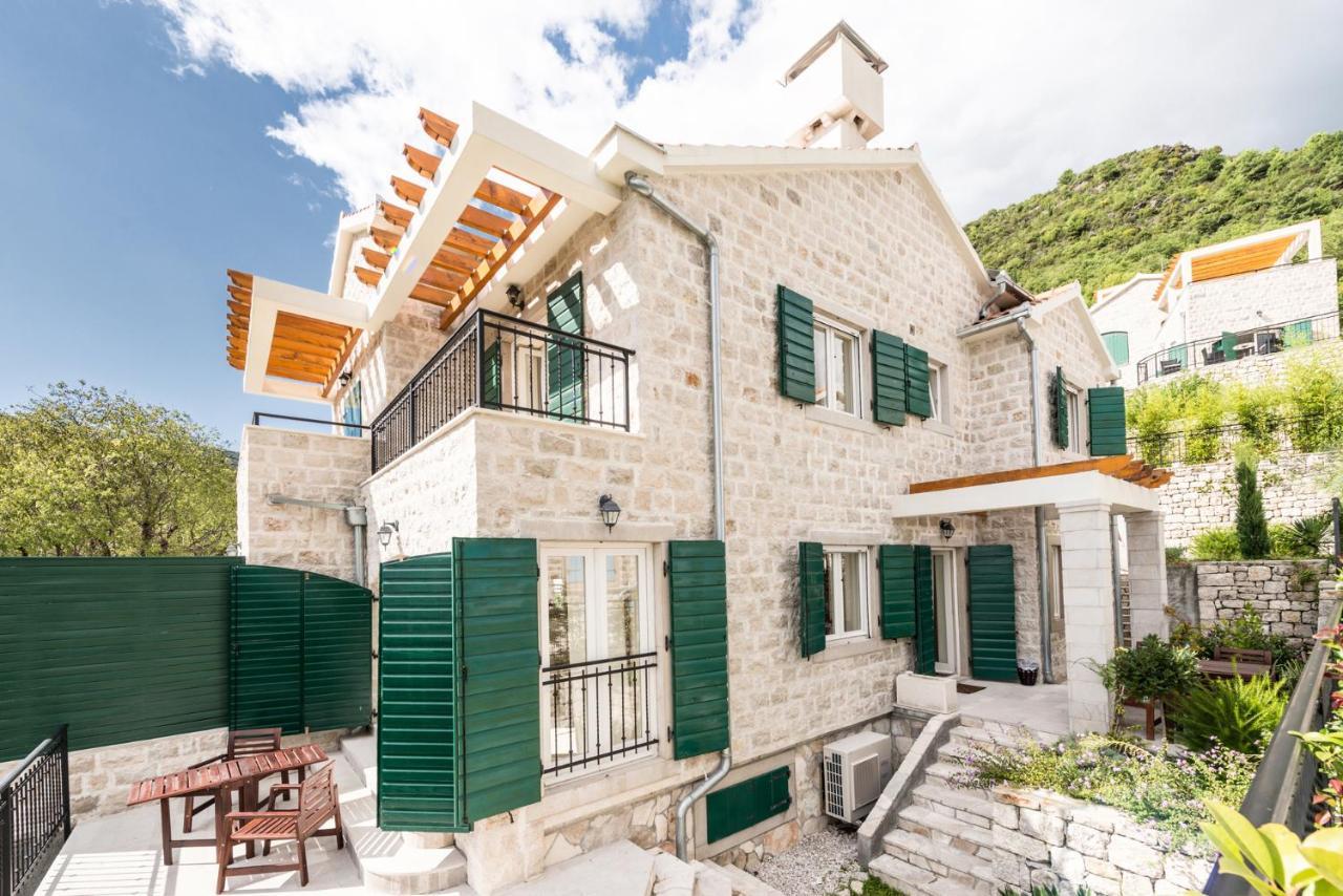 Вилла Lavender House With Shared Pool Херцег-Нови Экстерьер фото