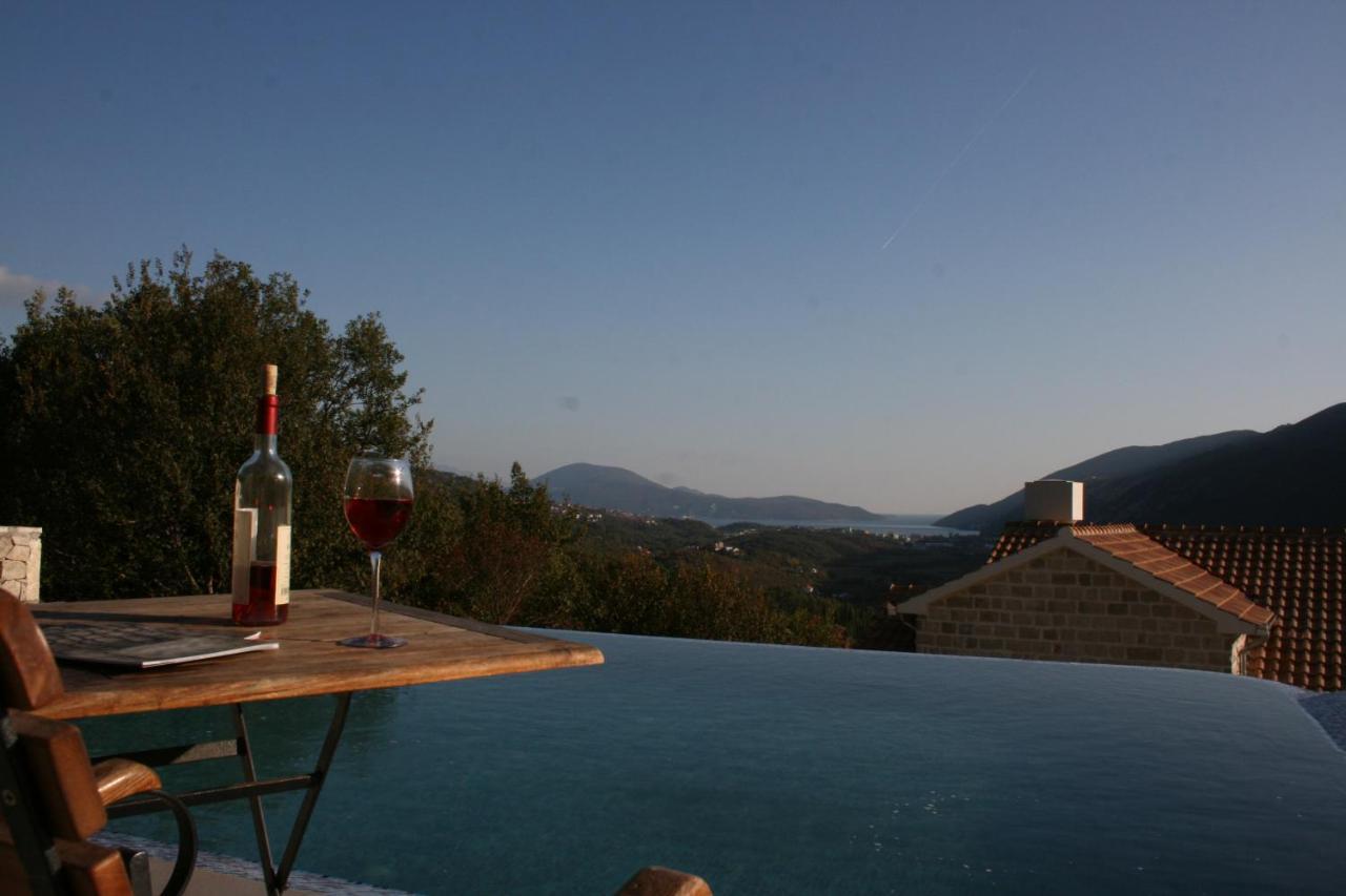 Вилла Lavender House With Shared Pool Херцег-Нови Экстерьер фото